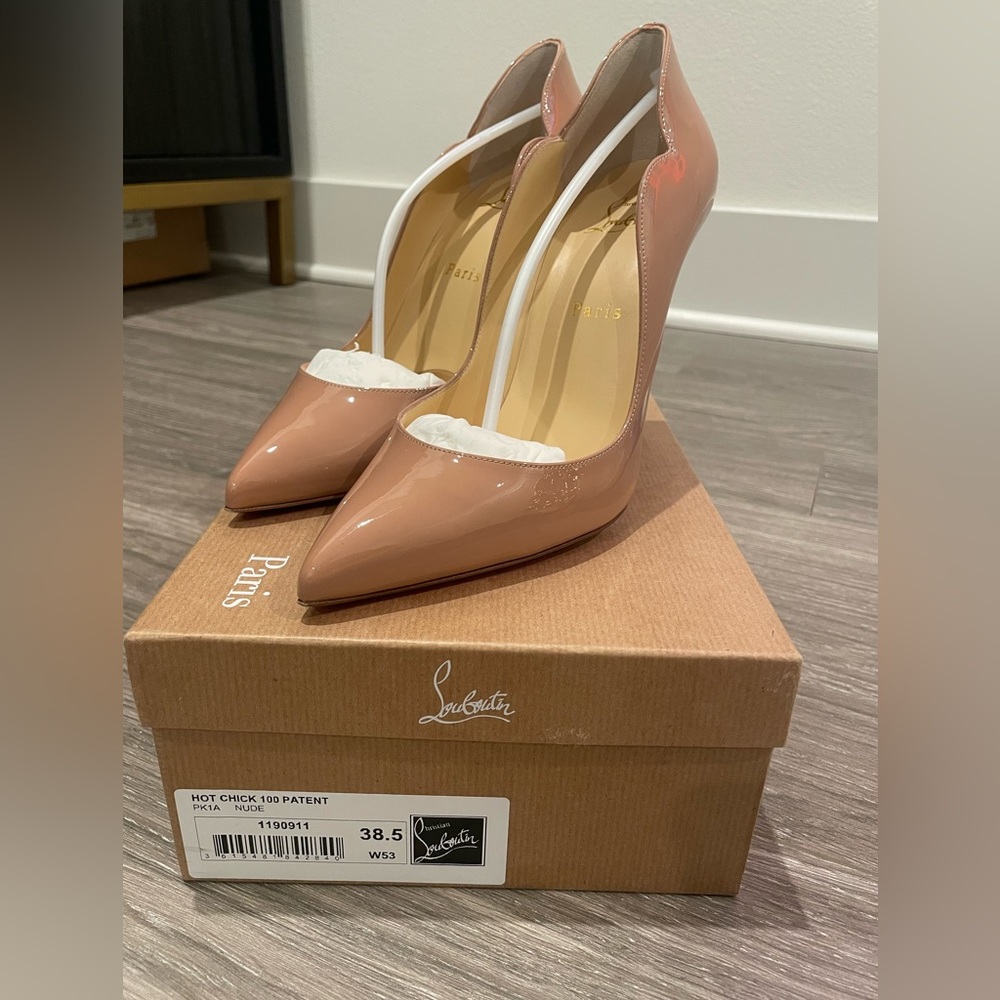 Hot Chick Christian Louboutin